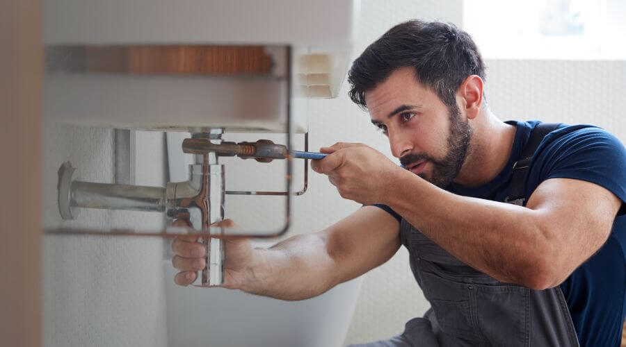 Local tankless water heater installation in Veedersburg, IN